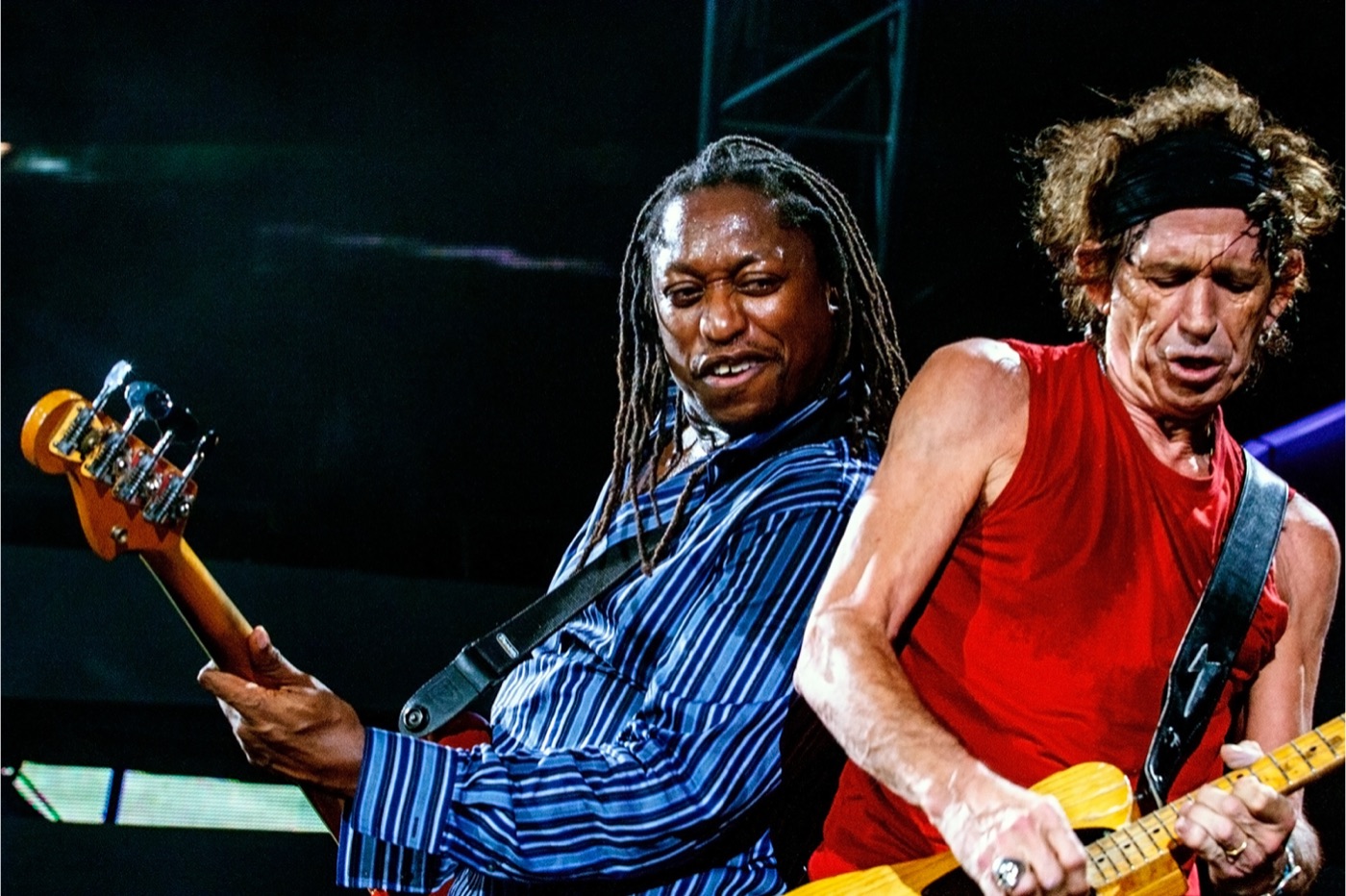 Darryl Jones on stage with Keith Richards of the Rolling Stones